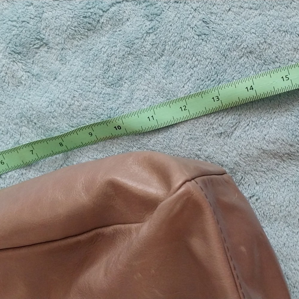 Hobo Shelia Large Polished Leather Satchel - Picture 7 of 8